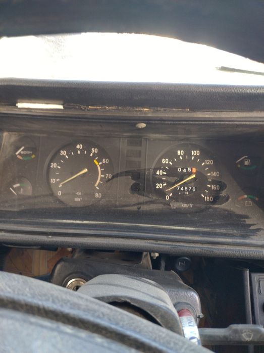 Машина Жигули 2107