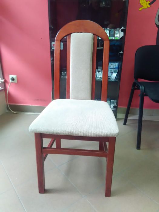 Маси и столове подходящи за дома и заведения