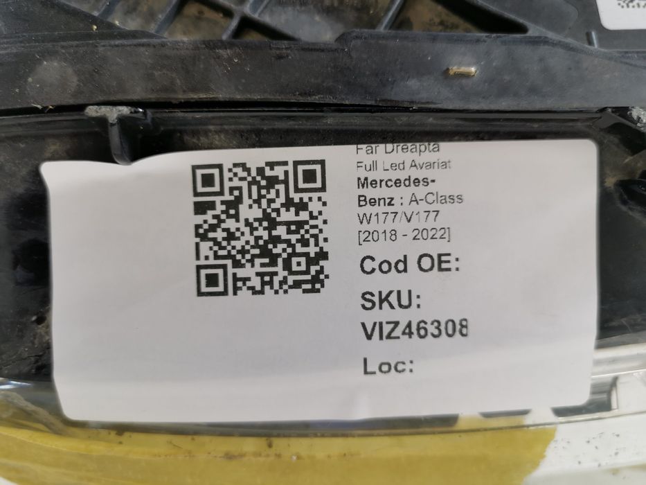 Фар Дясна Mercedes-Benz А-Клас / Mercedes-Benz A-Class W177/V177 Пълен