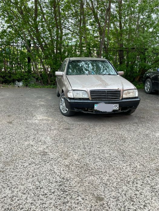 Продам Mercedes C180 W202 мерседес