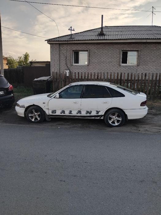 Продам галант по запчастям
