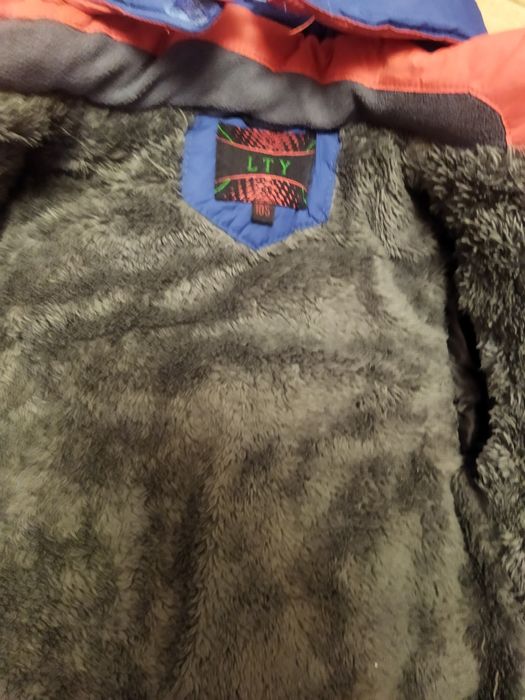 Продам зимнюю куртку