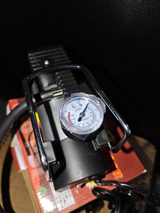 Compresor auto ,portabil 12v