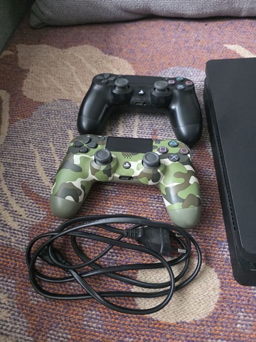 Ps4 slim  като нова