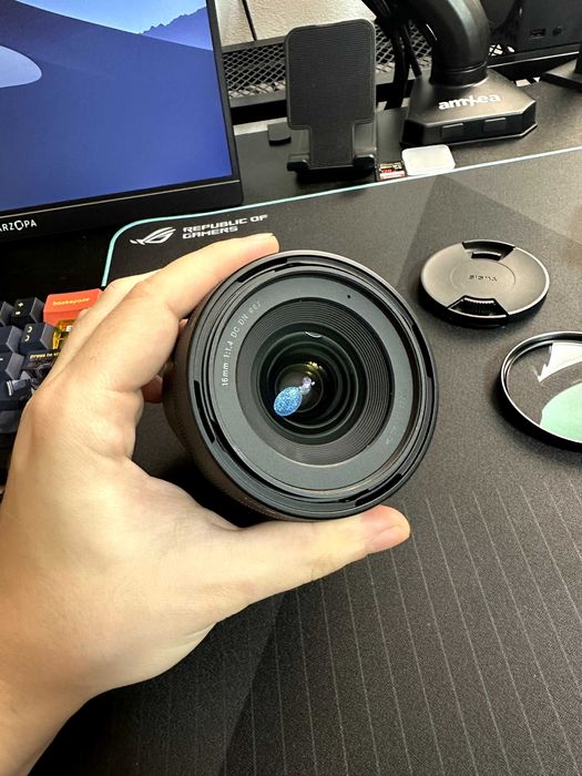Sigma 16 mm f 1.4 e-mount (sony) + filtru