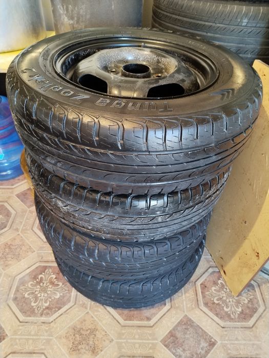 Автошина с дисками