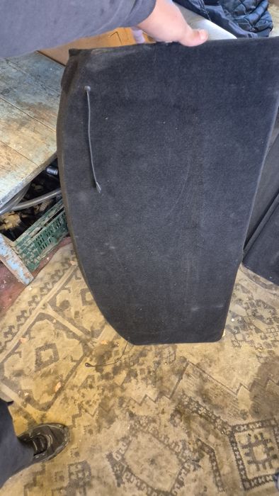 Оригинална кора за багажник за Сеат Леон 1P 2009- 2013г