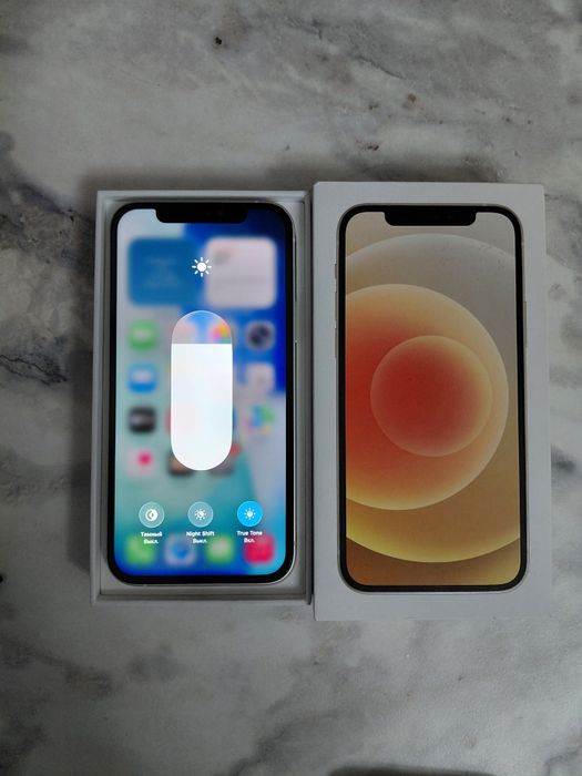 Айфон 12 телефон