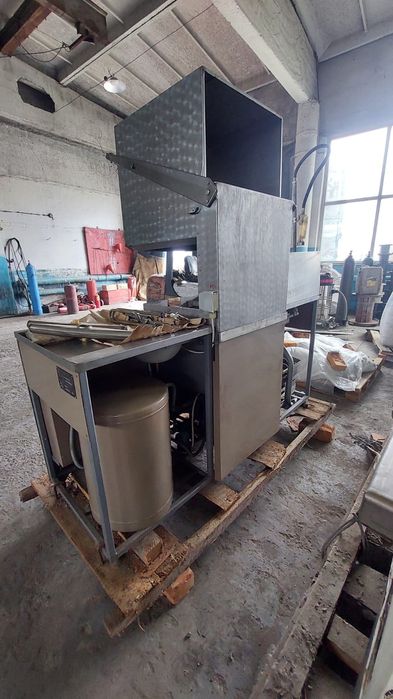 Продам посудомоечную машину.