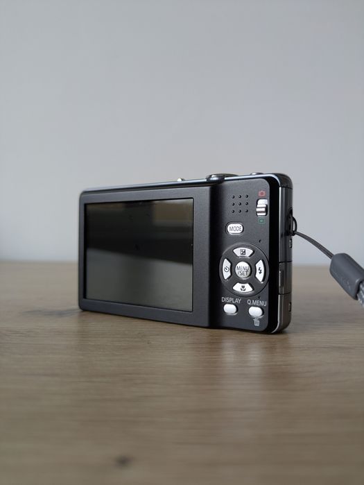 Panasonic Lumix DMC-FS10 12MP РЕТРО СНИМКИ Дигитална Камера КАТО НОВА!