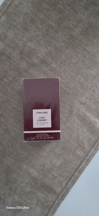 Vând parfum Tom Ford Lost Cherry