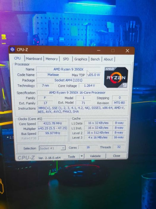 Sistem Gaming + Monitoare + Periferice.