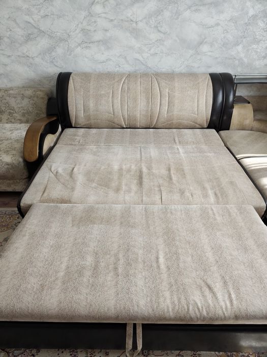 Продается угловой диван кровать