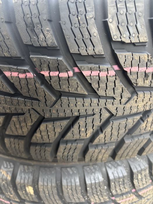 Anvelope iarna Nokian Snowproof 225 55 17C