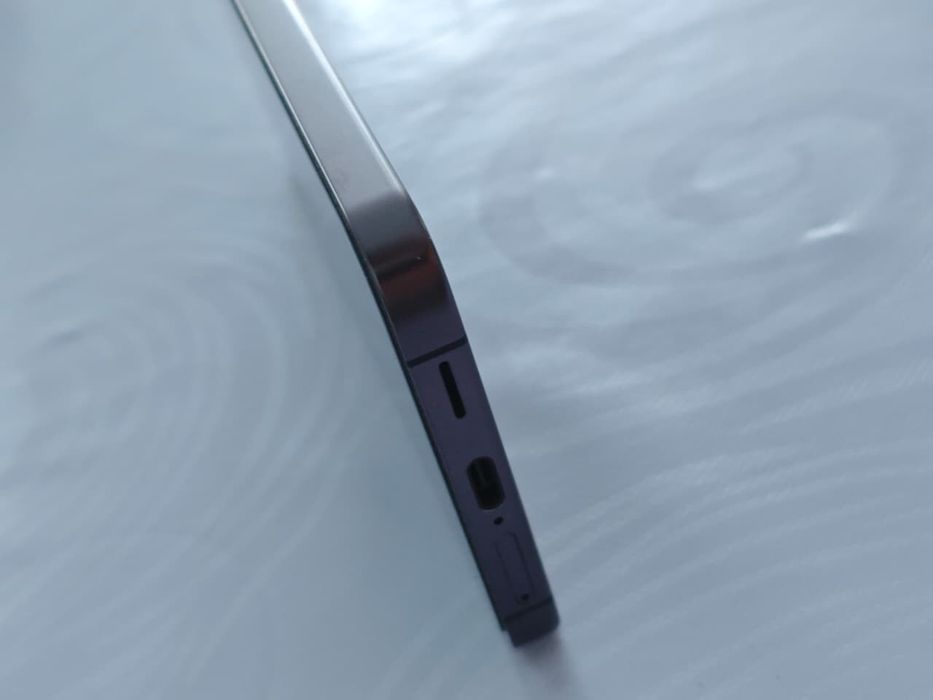 Samsung S24 plus идеал