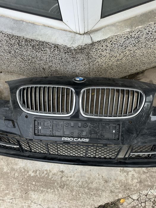 Продавам предна броня и прагове за BMW F10