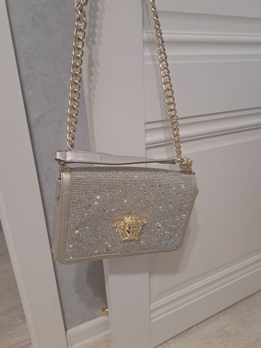 Продам сумку женскую в хорошем состоянии