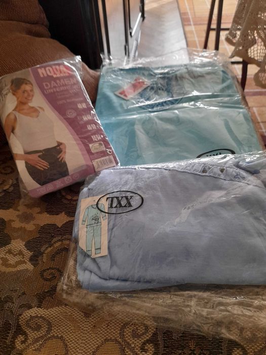 1 Pijama noua dama XXL de vara 1buc iarna XXL dama bleu 2 maieuri mar52/3XL