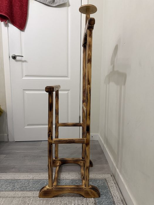 Напольная вешалка-плечики