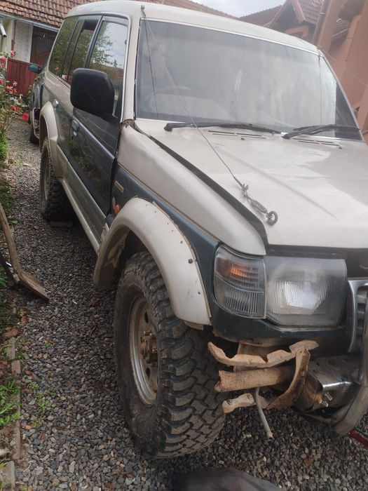 Dezmembrez mitsubishi pajero mk2
2.5 tdi
Cutie manuala reductor super