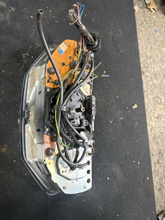 Mercedes w124 2.0i avtomat Километраж