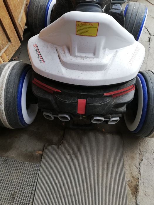 Детский автомобиль