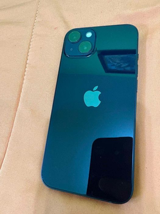 Продавам използван iPhone 13  128GB