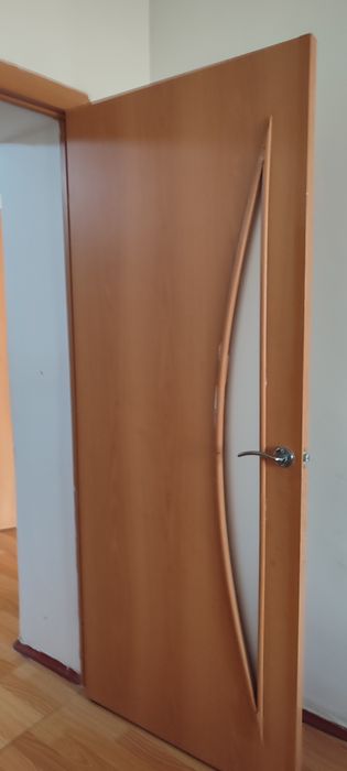 Продам Шкаф; Дверь