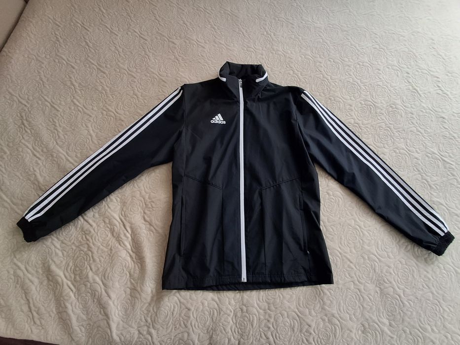 Ветровка  adidas