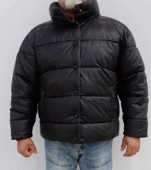 Geacă  din piele ecologică LC Waikiki Classic mărimea  XL - XXL neagră