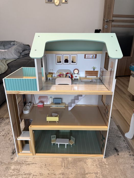 Vand casuta de papusi