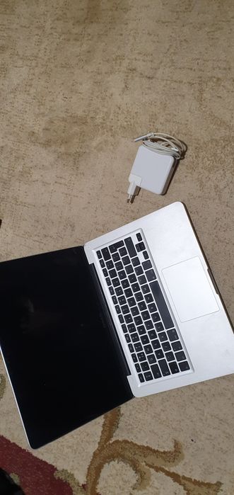 Macbook pro 13 inch i5 3gen