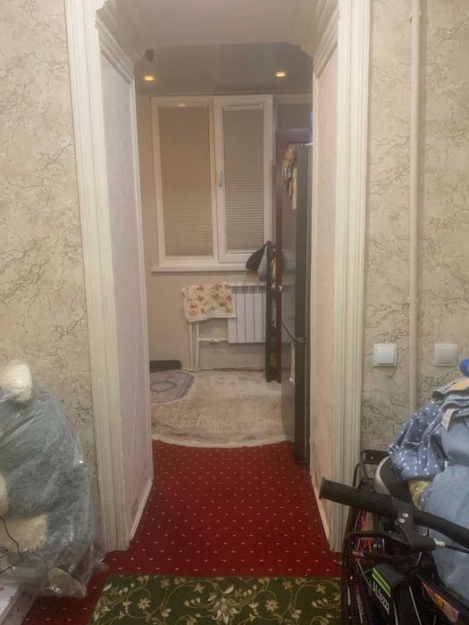 Чиланзар 8 кв  2/1/4  2 ком Кирпич. Балкон 2х6. Oрентир Парус