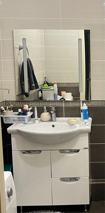 Продам шкаф с зеркалой