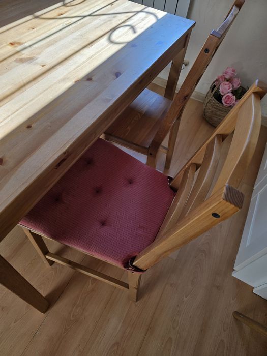 Стол с 4 стульями от IKEA