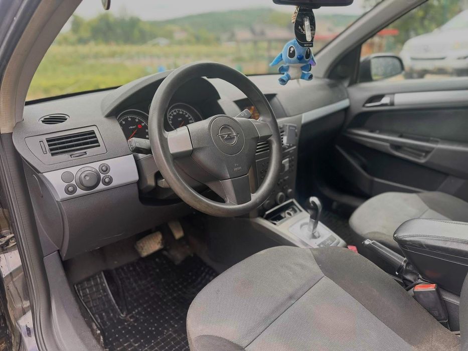Opel Astra H ! Cutie automată! Este arsă garnitura de chiuloasa!