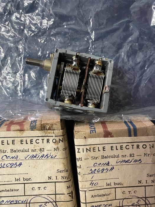 Condensator variabil  de  Uzinele Electronica fabricație 1979 !