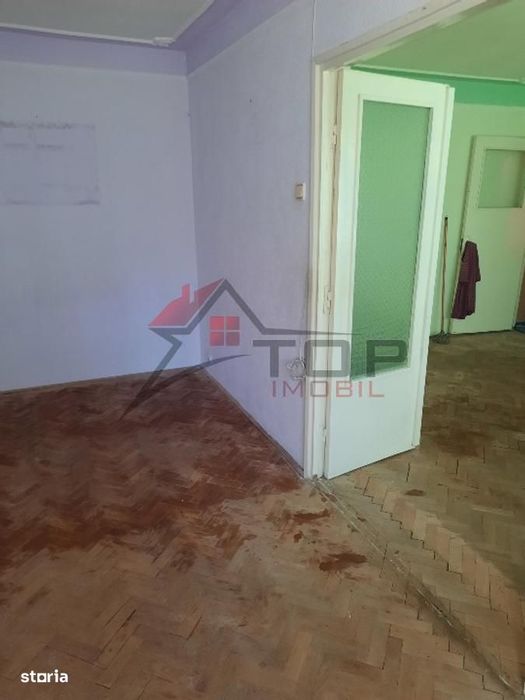 Etaj 1 - Alexandru Familial, 2 camere model cu geam la baie, liber