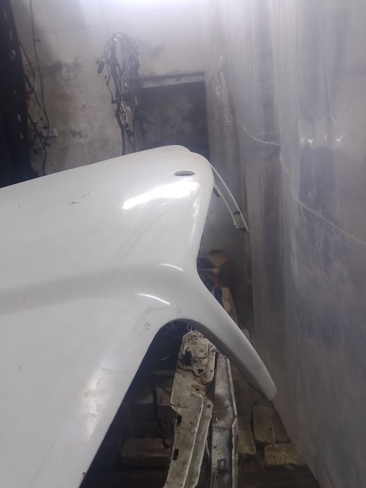 Капот багажник на ешку 124
