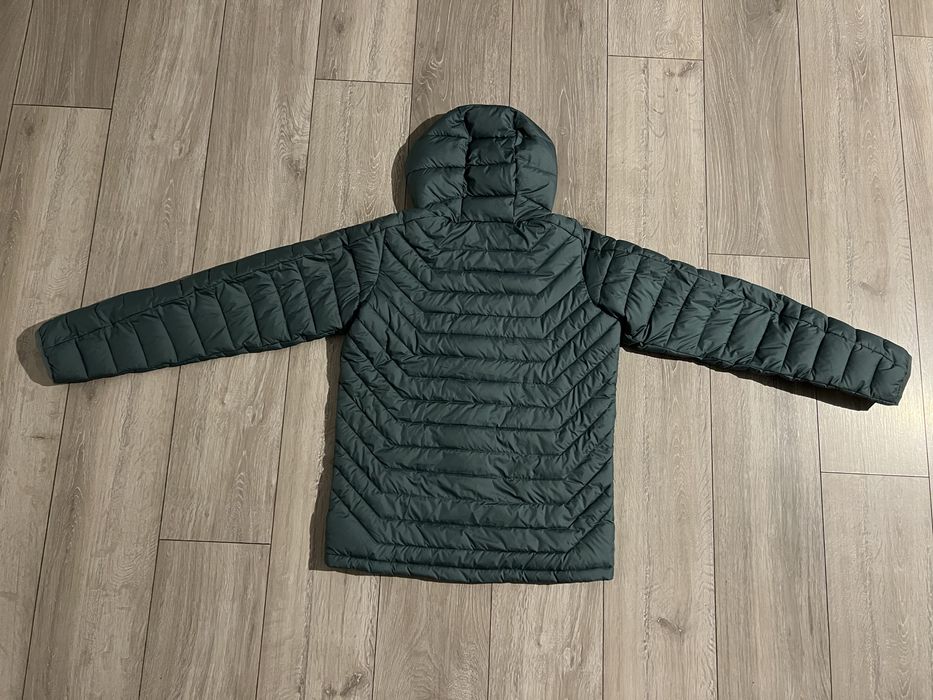 Vând geacă Columbia