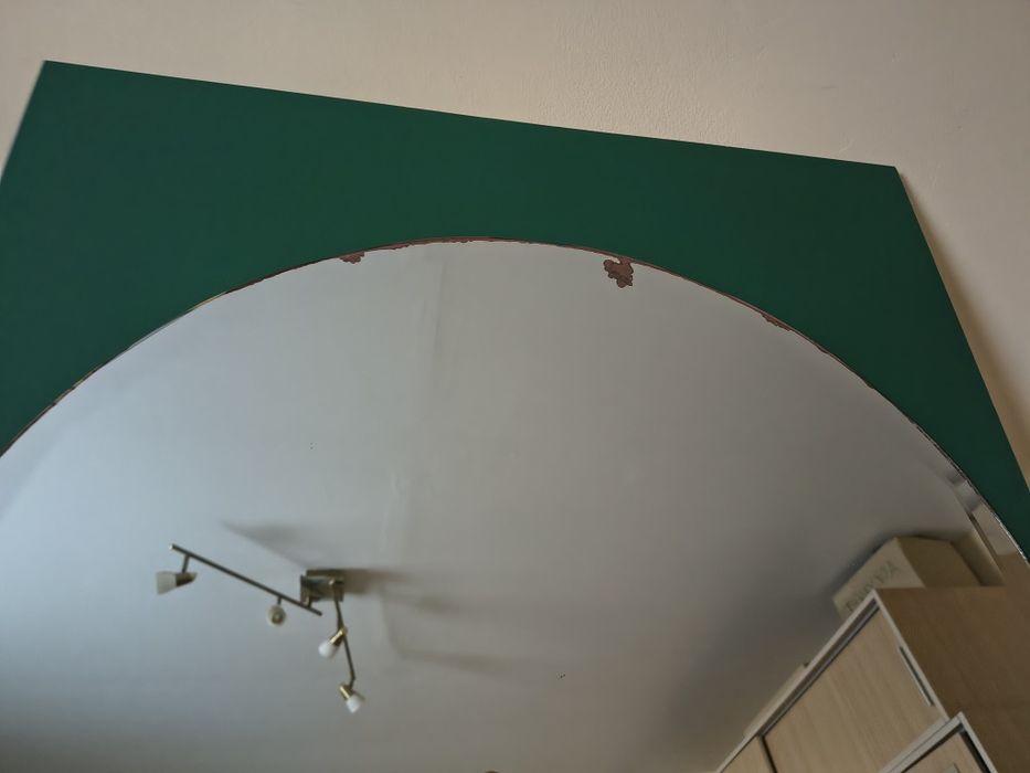 Тоалетка с огледало