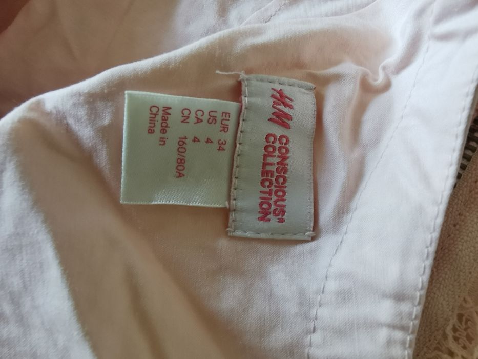 Интересна рокля H&M.