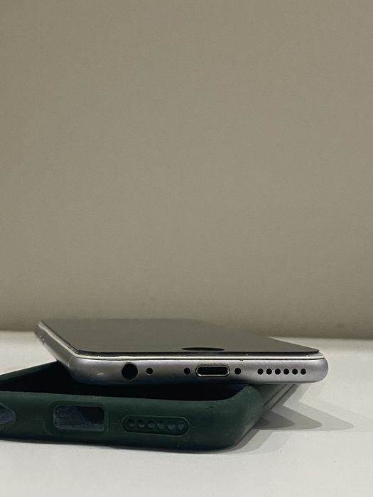 Продам iPhone 6 срочно