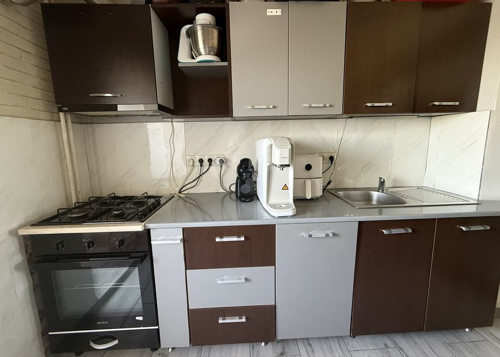 Bucatarie cu electrocasnice incorporabile