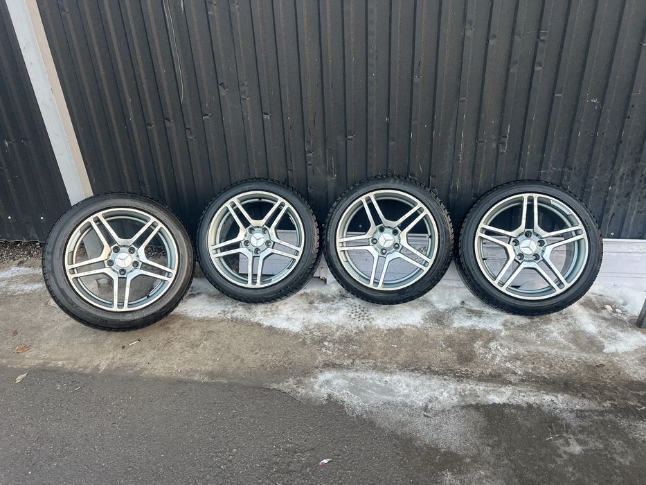 Продам диски на мерс,R 17 размер 225 45 зимние шины