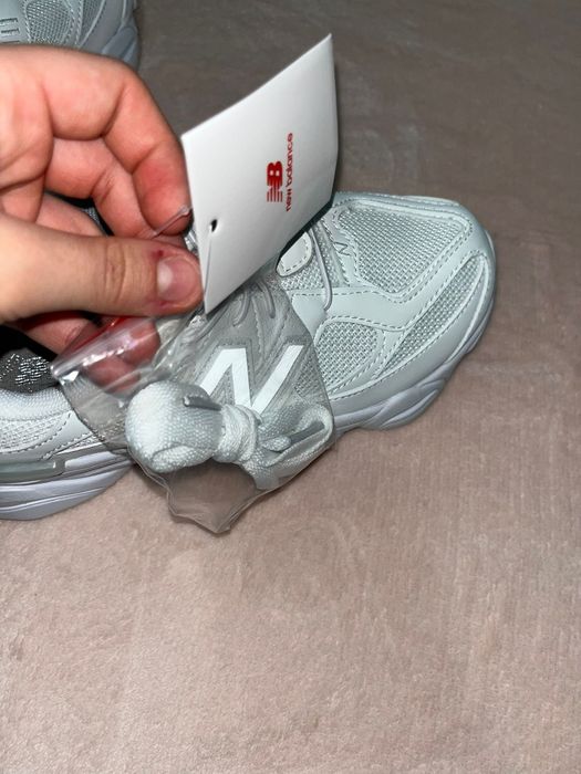 Sneaker New Balance 9060 white 37 NOU