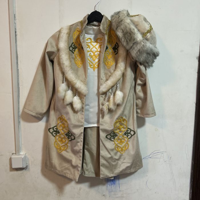 Казахский национальный костюм