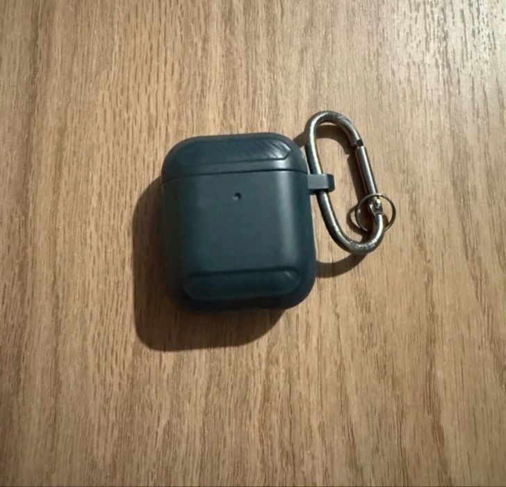 Apple  AirPods  2