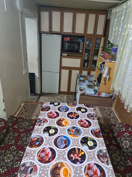 Uchtepa Chilonzor 15da 4/5/5 uy sotiladi.