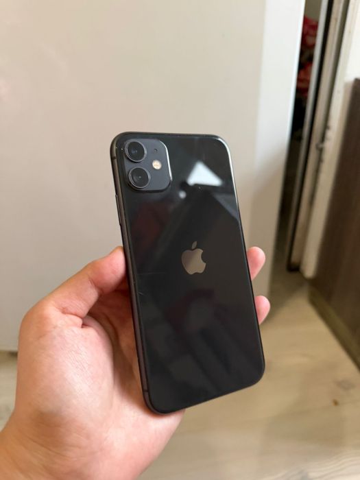 Iphone 11 64Гб черный с коробкой